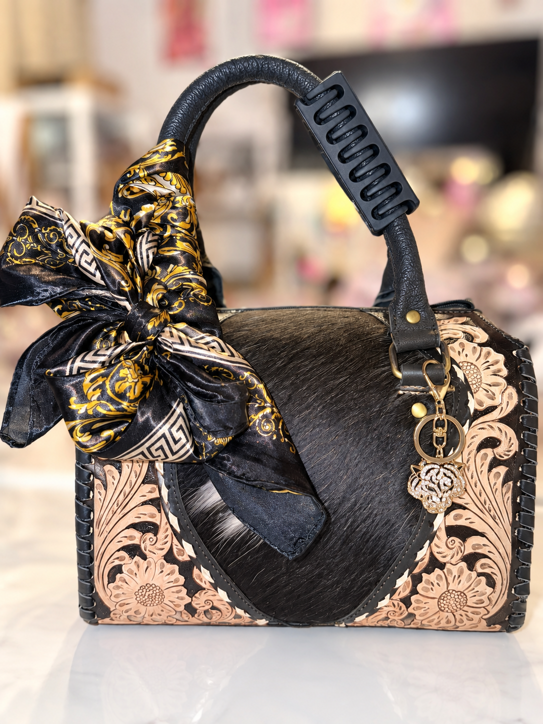 Midnight Montana medium speedy with accessories included!!