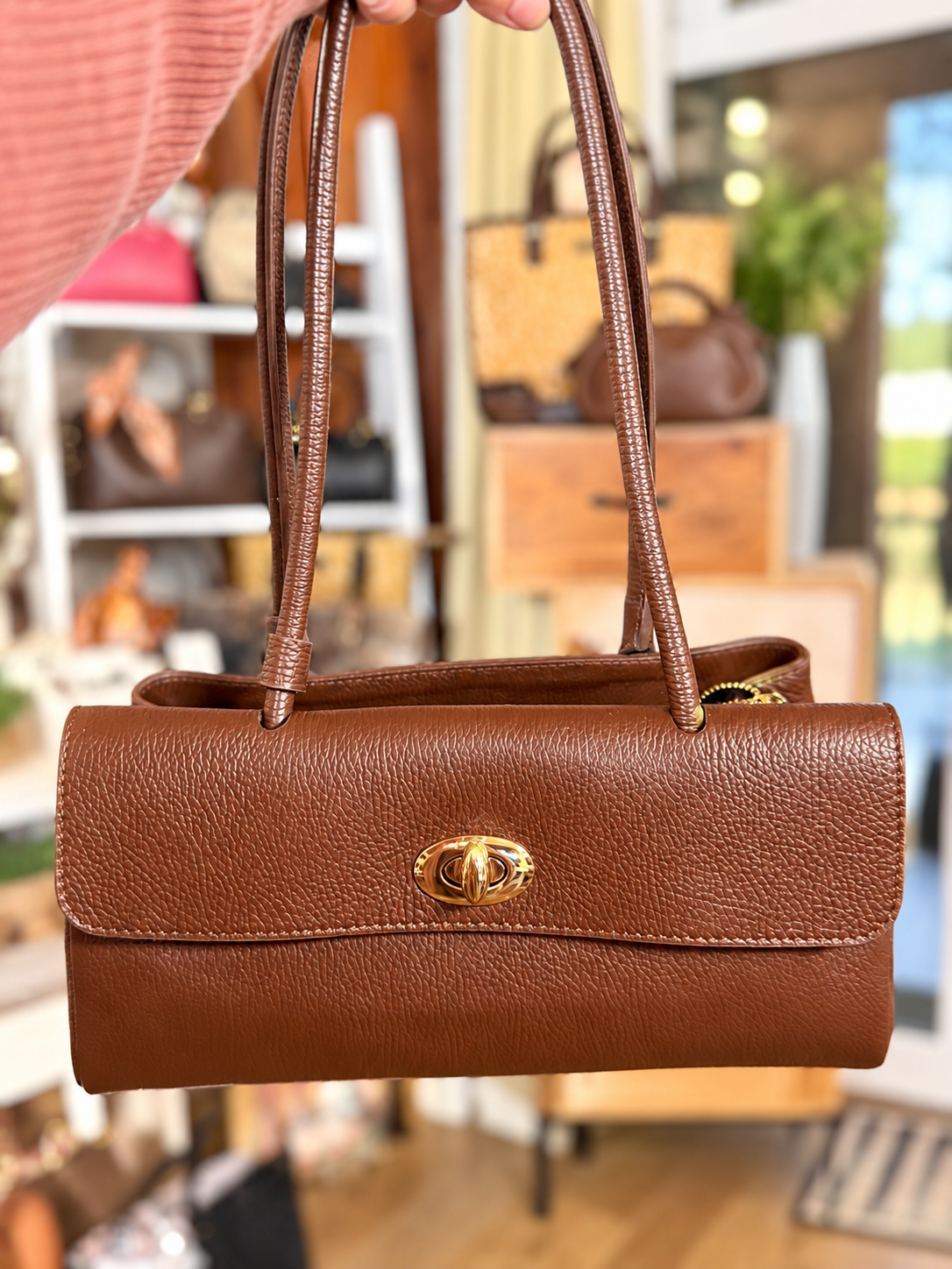 Brown pebble leather should bag- made in Italy