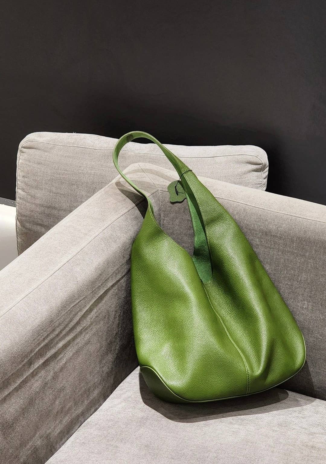 Sook Stainable - Grain leather simplistic tote bag  - Caramel