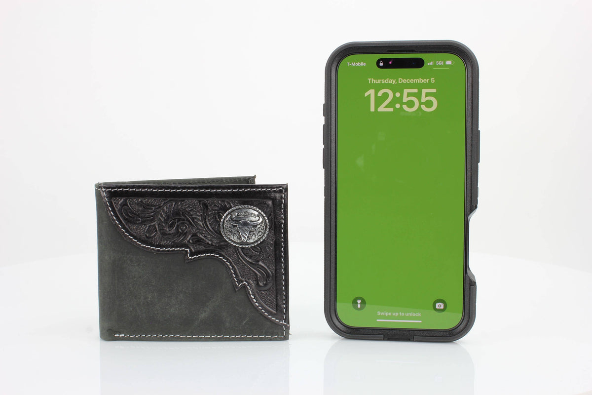 Leather Impressions Inc -  Oil Pull Up Bifold Wallet Long Horn Concho ABW028LGNHRN - Brown