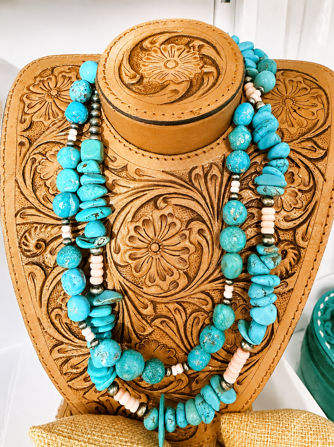 Authentic Native-Made Kingman Turquoise & Pink Conch Necklace